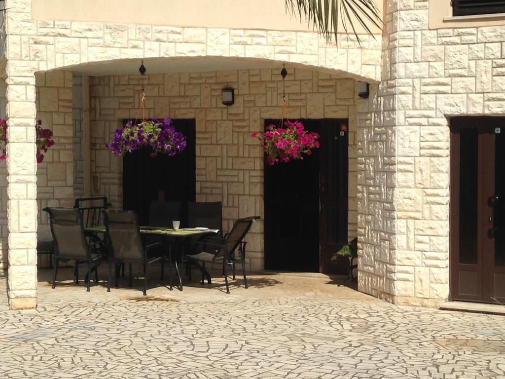 Apartments Villa Kristina พูลา ภายนอก รูปภาพ