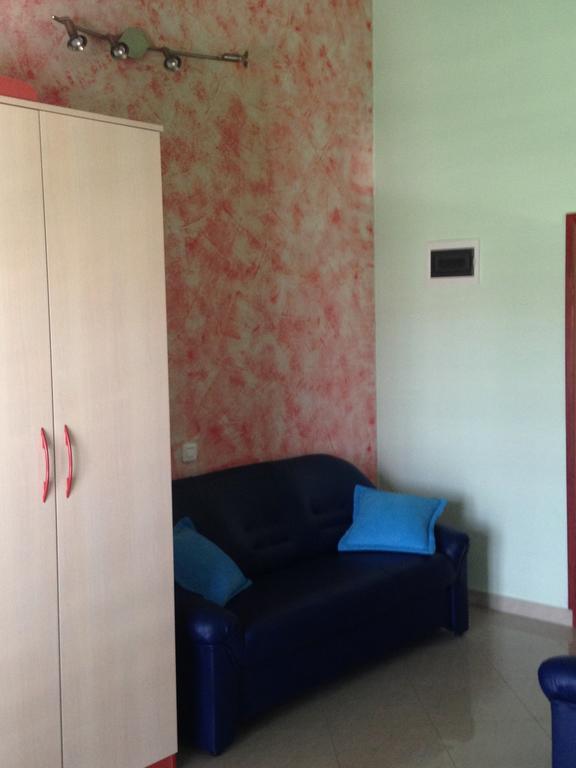 Apartments Villa Kristina พูลา ภายนอก รูปภาพ